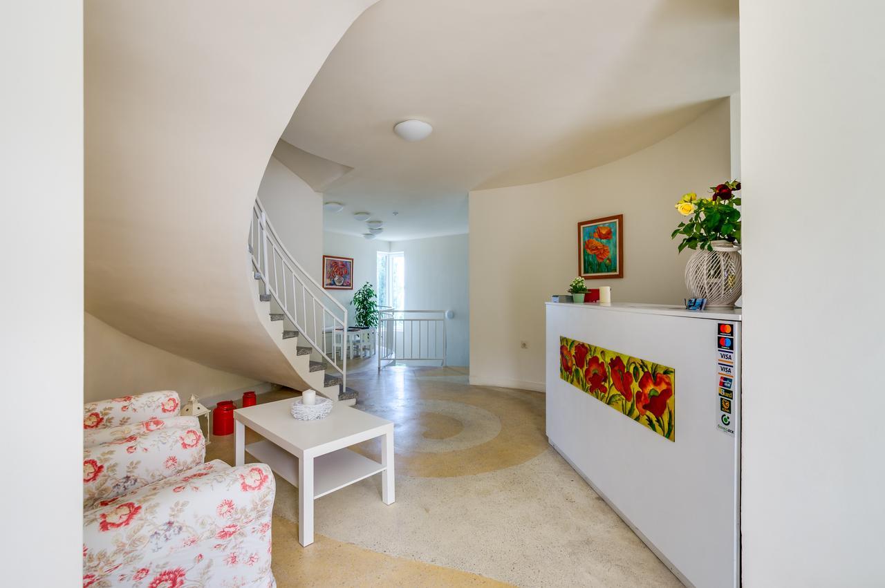 Villa White Dove Golden Sands Exterior photo
