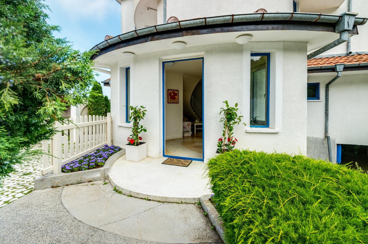 Villa White Dove Golden Sands Exterior photo